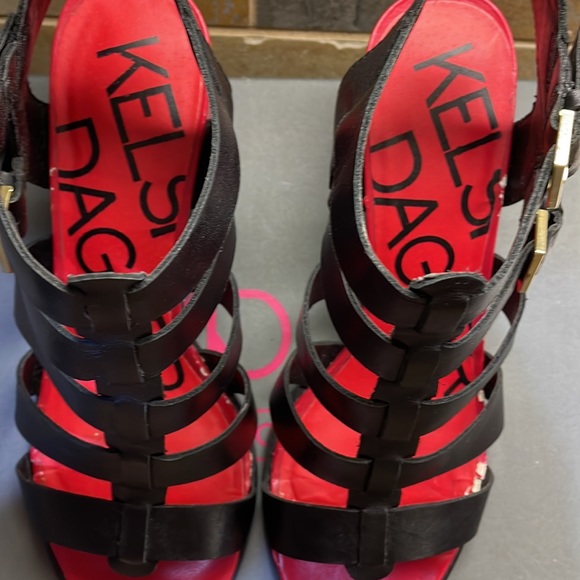 COPY - Kelsi Dagger Sandals - Picture 5 of 8